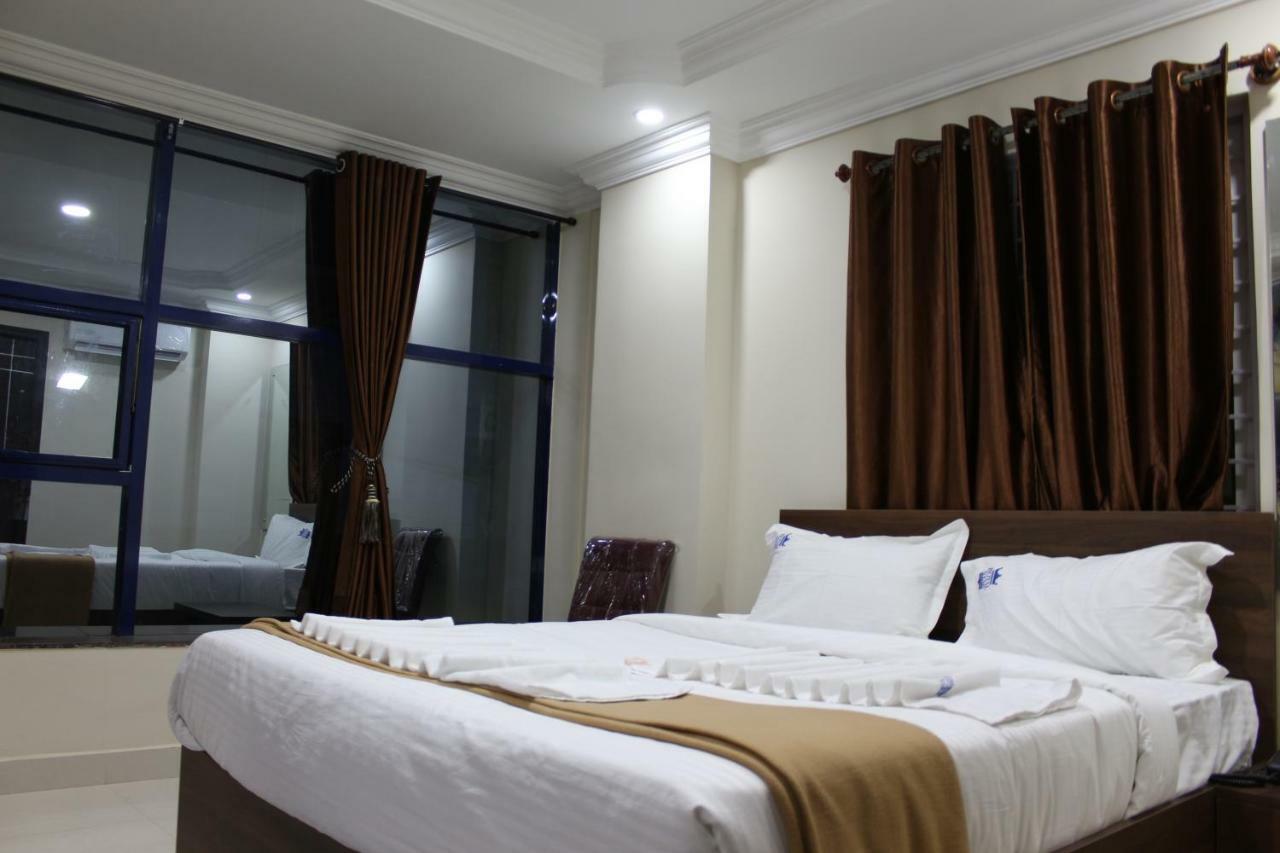 Royal Star Hotels Bengaluru Zewnętrze zdjęcie