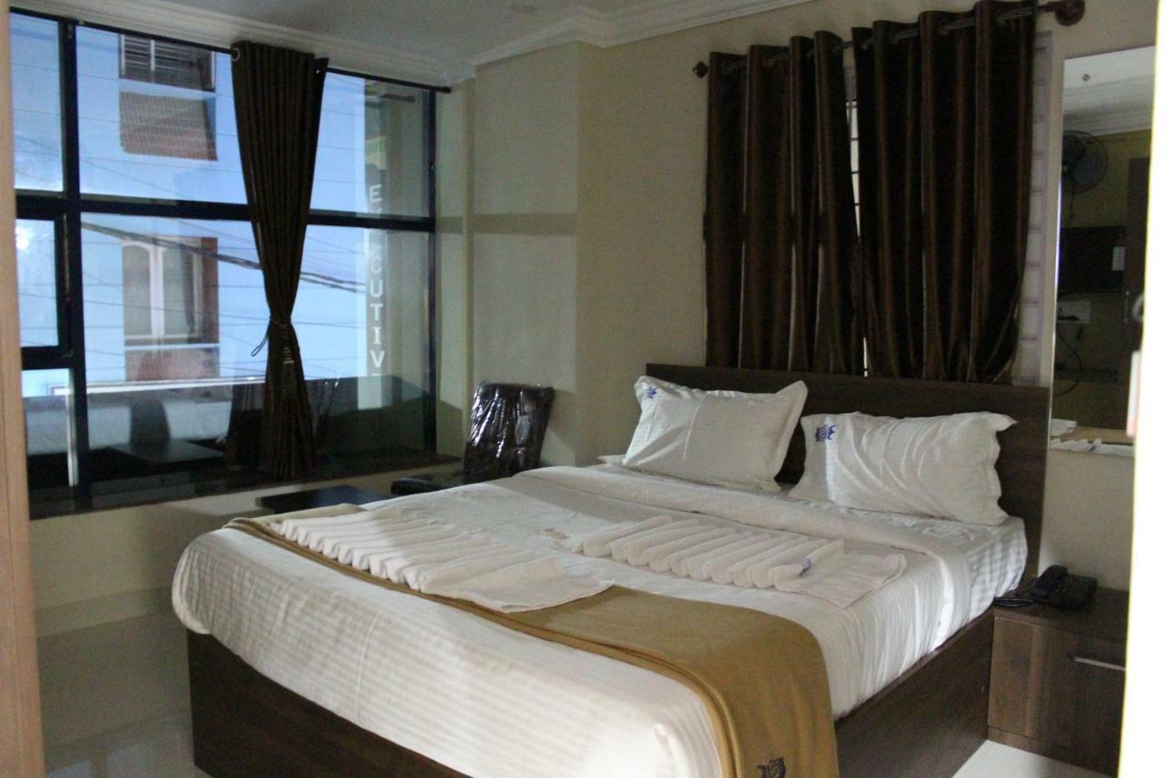 Royal Star Hotels Bengaluru Zewnętrze zdjęcie
